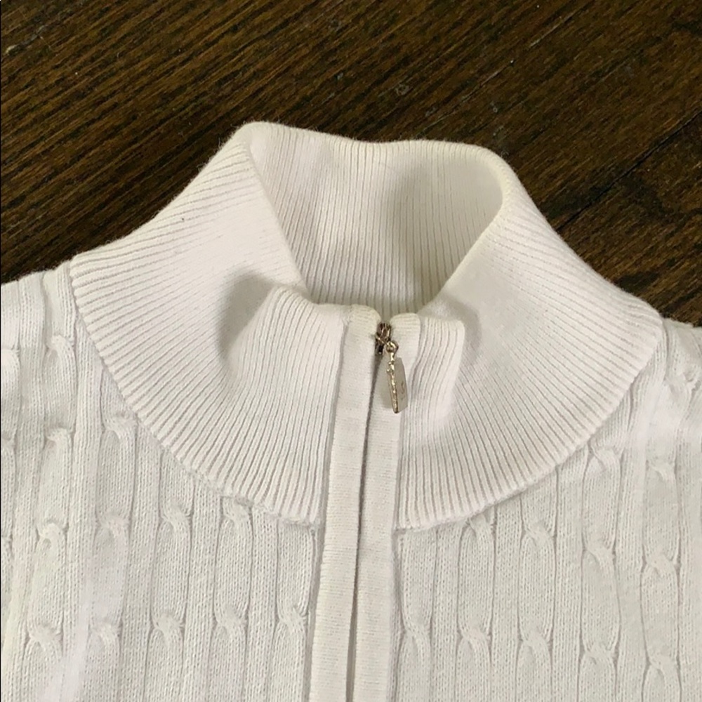 White zip sweater - Picture 2 of 3